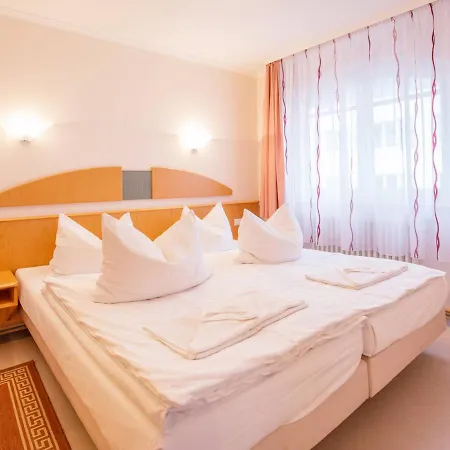 Strandvillen Binz - Ferienwohnung Mit 1 Schlafzimmer Und Balkon Ah-564 Exterior photo